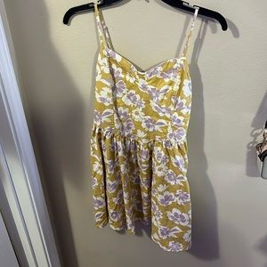 yellow/white/purple dress
